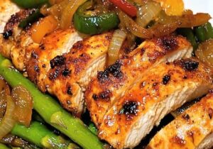 Spicy Seared Chicken with Sautéed Asparagus & Peppers