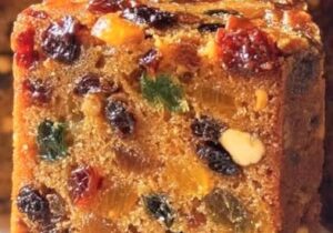 Homemade Old-Fashioned German Fruit Cake