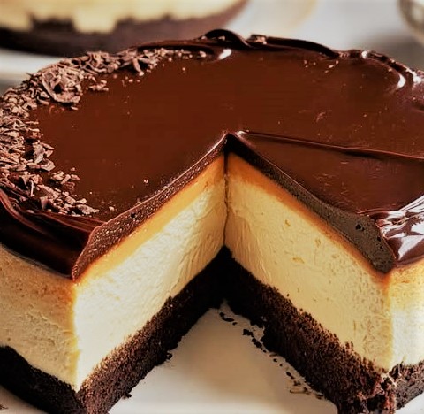 BOSTON CHOCOLATE CREAM PIE CHEESECAKE