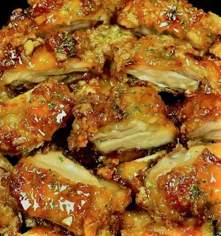 𝐂𝐑𝐈𝐒𝐏𝐘 𝐇𝐎𝐍𝐄𝐘 𝐆𝐀𝐑𝐋𝐈𝐂 𝐂𝐇𝐈𝐂𝐊𝐄𝐍