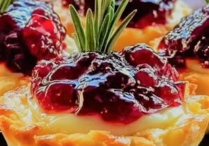 Irresistible Creamy Cranberry Brie Bites