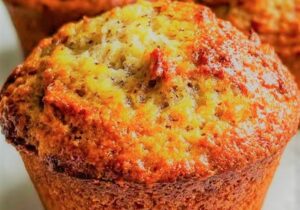 Fluffy Banana Muffins