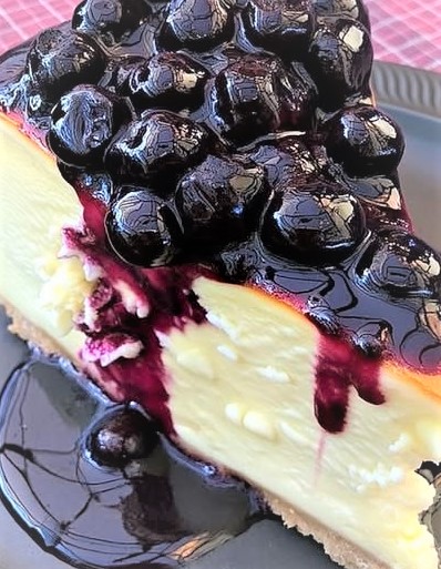 Baked Cheesecake with Blueberry Sauce