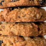 HOW TO MAKE OATMEAL COOKIES