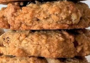 HOW TO MAKE OATMEAL COOKIES